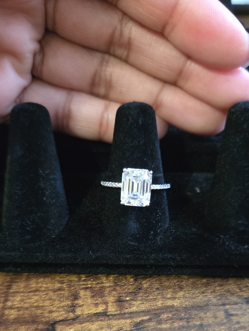 Classic Emerald-Cut Solitaire Moissanite Daimond Ring